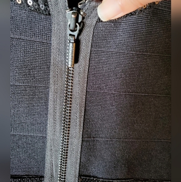 Guess black bodycon bandage dress - Picture 2 of 3